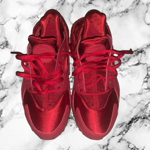 Women’s Nike Air Huarache Gym Red Size 6.5
